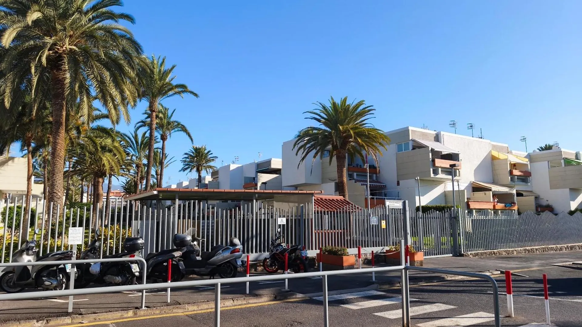 Moderno Estudio Con Piscina En Arona - Ideal Para Parejas Spain